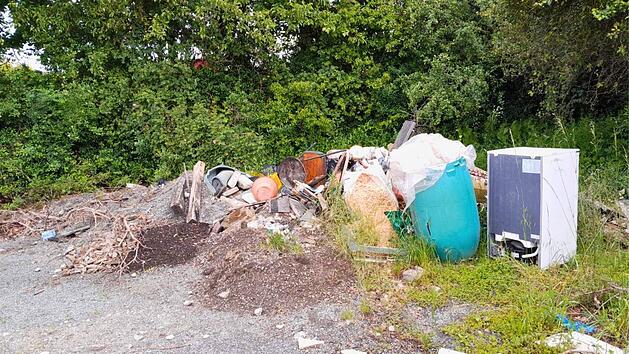 Illegale M&uuml;llablagerungen in Hof - Stadt mahnt zu ordnungsgem&auml;&szlig;er Entsorgung