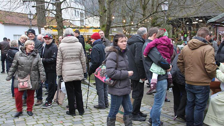 Impressionen vom Blaicher Weihnachtsmarkt. Foto: Stephan Stöckel