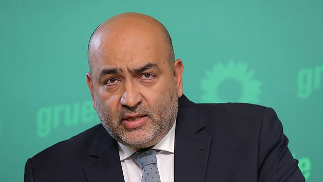 Omid Nouripour beklagt den Umgang mit B&auml;rbel Bas.