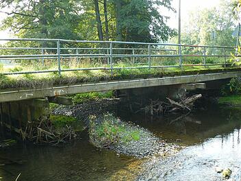 Die Hummendorfer Brücke soll für 450 000 Euro saniert werden. Foto: Klaus-Peter Wulf