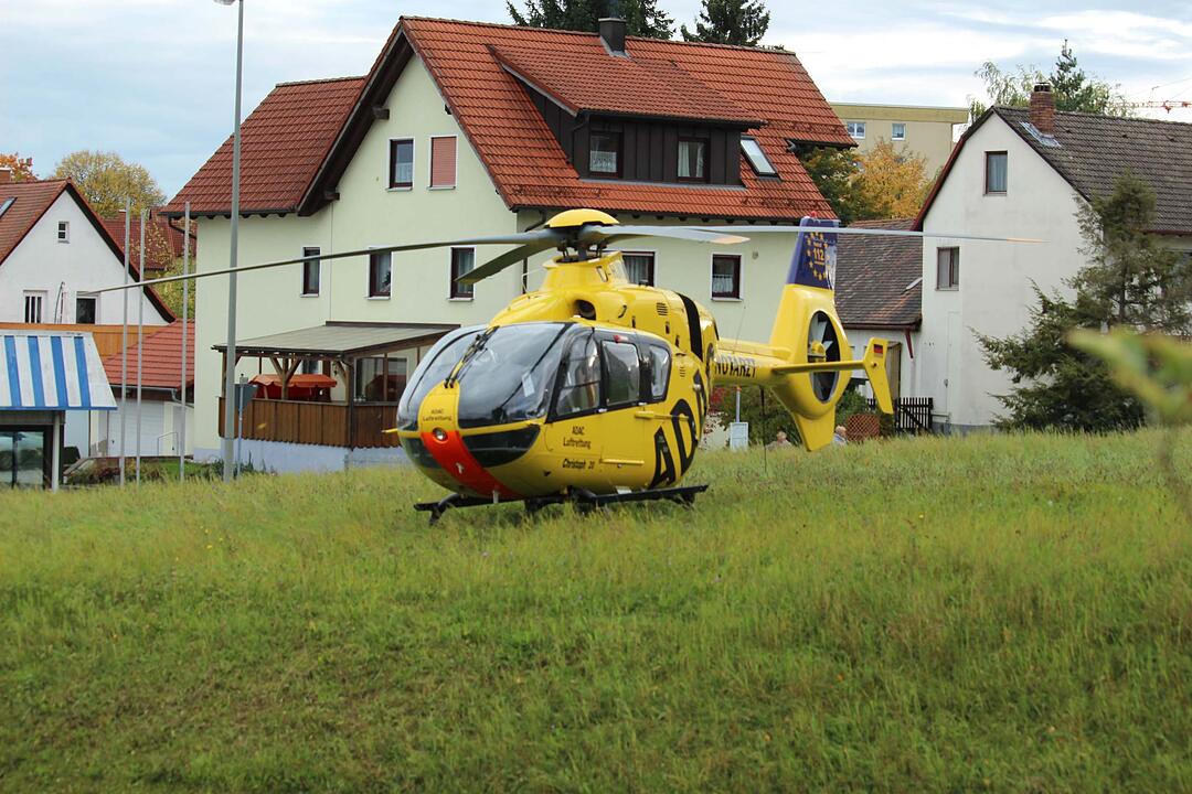 21 Personen verletzt: Reizende Flüssigkeit sorgt für Großeinsatz in Pegnitz