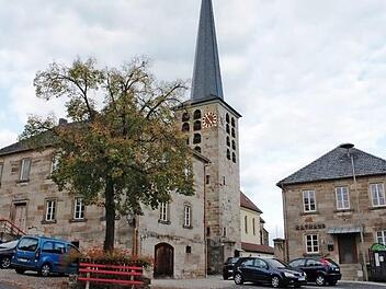 Er soll schöner werden: Die Aufwertung und Sanierung des Marktplatzes Marktgraitz steht auf der Agenda für die nächsten Jahre.  Fotos: Roland Dietz