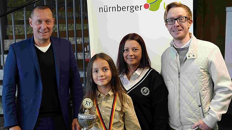 Leonie Weiss (10) aus Mittelfranken ist deutsche Karate-Meisterin