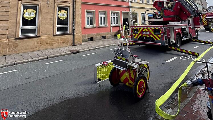 Starke Rauchentwicklung in Bamberger Innenstadt - Feuerwehr alarmiert