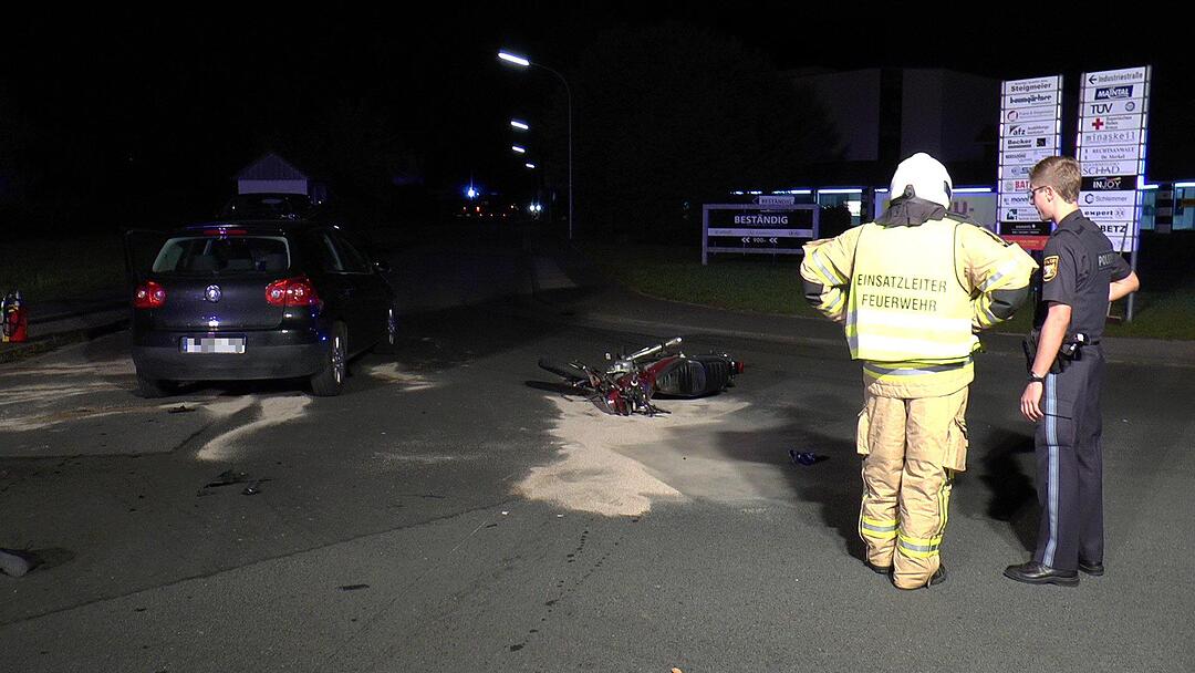 Haßfurt: 18-jähriger Biker lebensbedrohlich verletzt