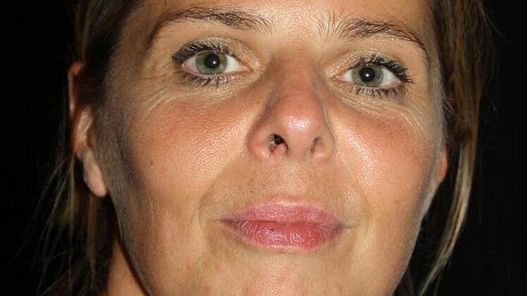 "Ich finde das ganz toll", freut sich die Bad Kissingerin Romana Kochanowski über den neuen Stammtisch. Die 45-Jährige war bei der Premiere die Jüngste und erfuhr vor allem viel Neues aus der Historie des Festivals. Die Fotografin und Künstlerin kennt den Kissinger Sommer seit rund sechs Jahren, seit zwei Jahren lichtet sie die Musiker im Auftrag der Stadt ab. "Für mich ist jedes Konzert ein Kunstwerk", erzählt sie. Deshalb seien ihr die anschließenden Besprechungen in der Saale-Zeitung auch ...