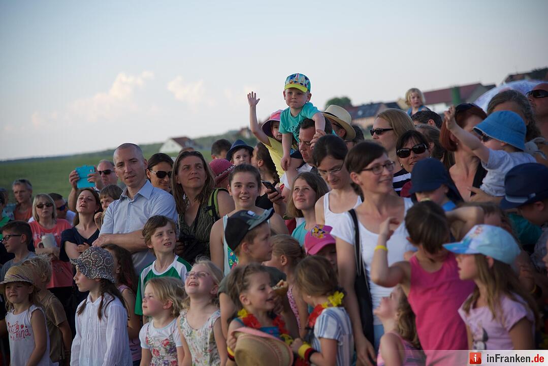 Jubiläumsausgabe: Zum 20. Mal hat die Raiffeisenbank Seebachgrund zu ihrem Ballonmeeting nach Hannberg eingeladen. Mehr als 2000 Menschen waren gekommen.