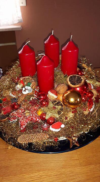 Lesergalerie: Adventskränze