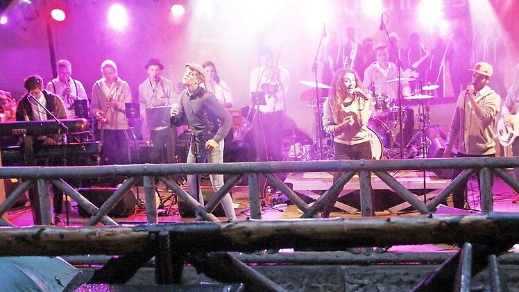 Am Sonntagabend gastiert die Gruppe "Lauschrausch" auf dem Marktplatz in Ebermannstadt.  Foto: Josef Hofbauer