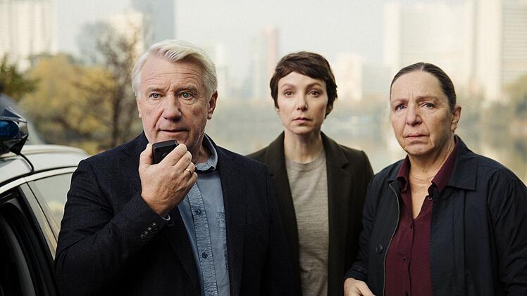 Ist Stefan Lisky r&uuml;ckf&auml;llig geworden und hat erneut einen Menschen get&ouml;tet? Kommissarin Radek (Susi Stach, rechts) ist zun&auml;chst &uuml;berzeugt davon. Der Psychiater Paul Kressmann (J&ouml;rg Sch&uuml;ttauf) und seine Kollegin Karla Eckhardt (Julia Koschitz) waren sich so sicher, dass Lisky sich ge&auml;ndert hatte.
