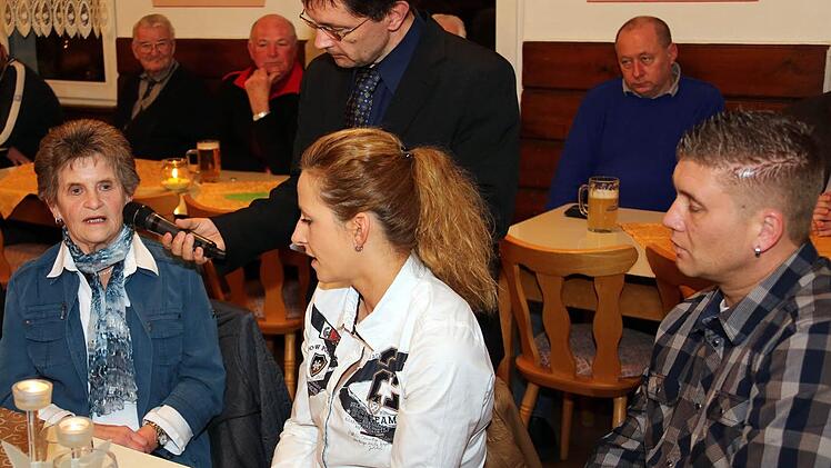 Der Ferienhof Grampp in Rosengrund - von links: Irene, Marion und Matthias Grampp - hat Gäste aus der ganzen Welt.