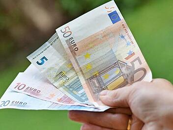 Die Marktgemeinde Bad Bocklet kann wieder Geld in die Hand nehmen, um in Maßnahmen zu investieren. Die Haushaltslage stellt sich im Etat dieses Jahres als sehr erfreulich dar. Foto: Symbolbild Björn Hein