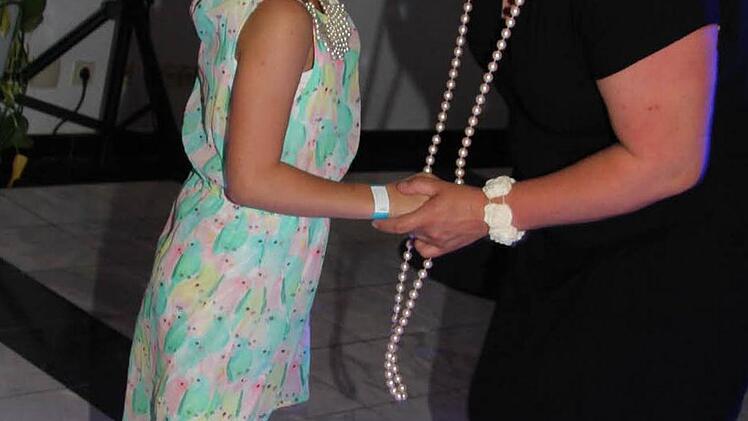 Party im Foyer zu Diskomusik. Foto: Sonja Adam