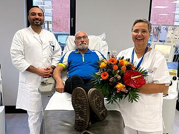 Fleißiger Spender: 69-Jähriger hat bereits 614 Mal den Ärmel hochgekrempelt um Leben zu retten