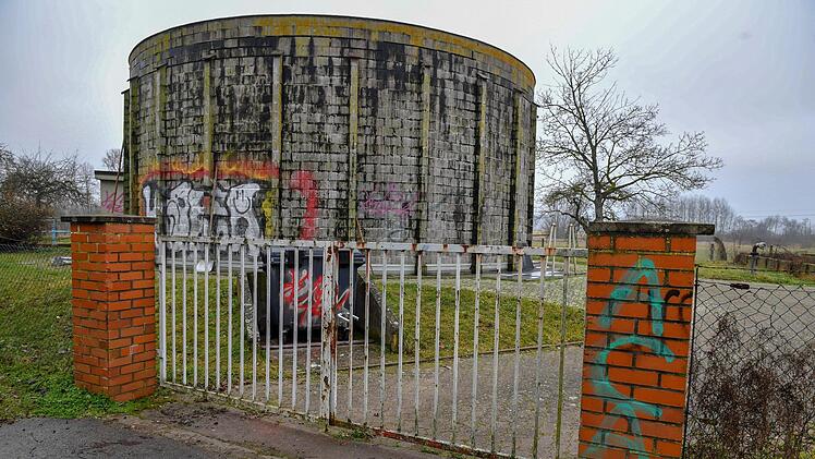 Teile der Spray-Aktion rund um die Kemmerner KläranlageFoto: Ronald Rinklef