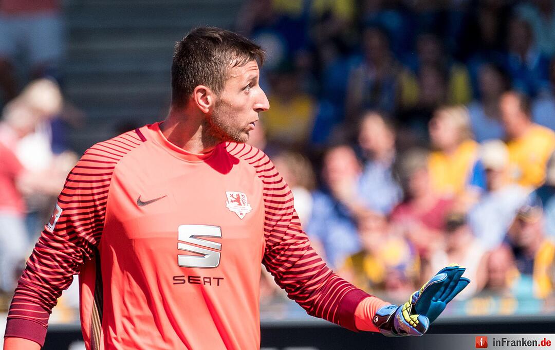 1. FC Nürnberg geht mit 6:1 in Braunschweig unter