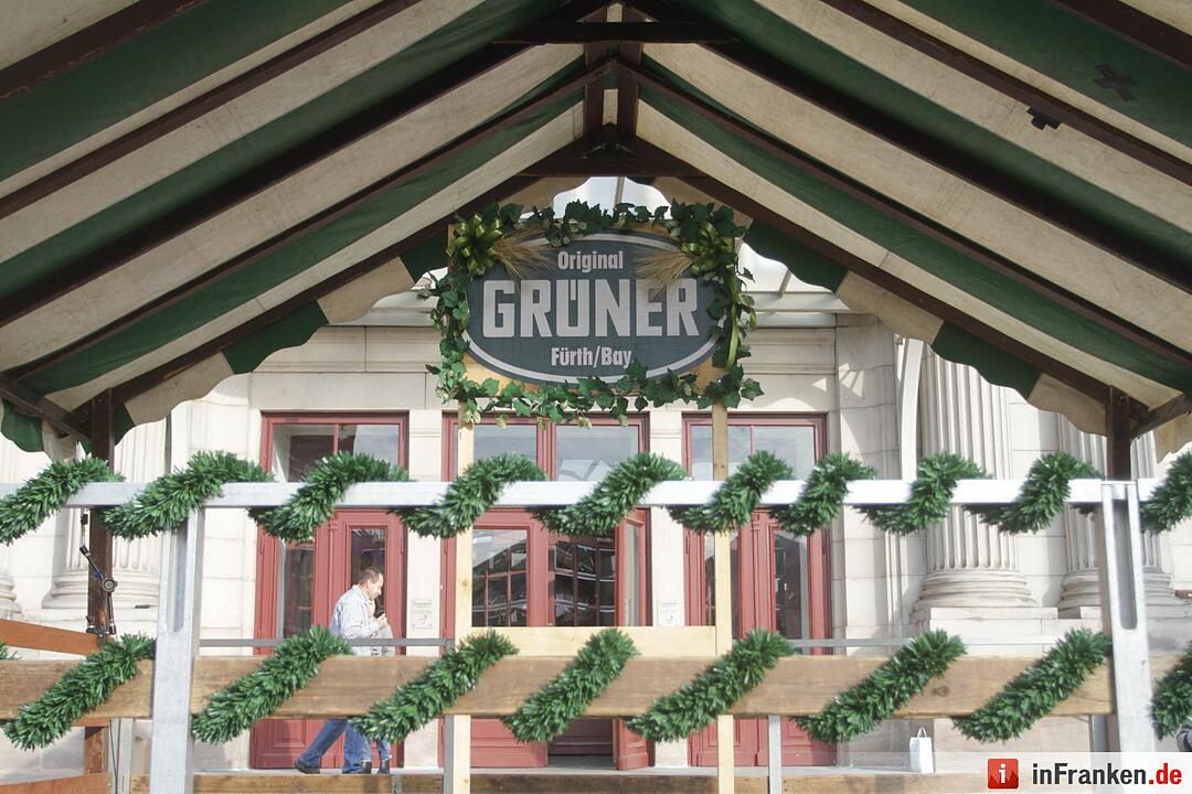 Fürther Michaeliskirchweih eröffnet