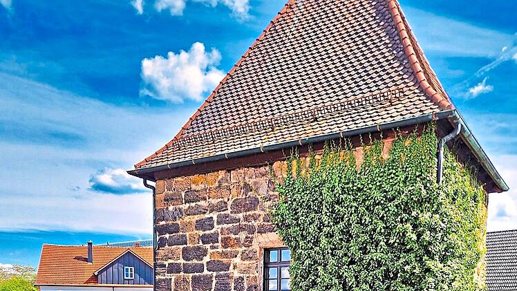 Imposant und bereit zur Besichtigung: der Rote Turm.Claudia Dressel