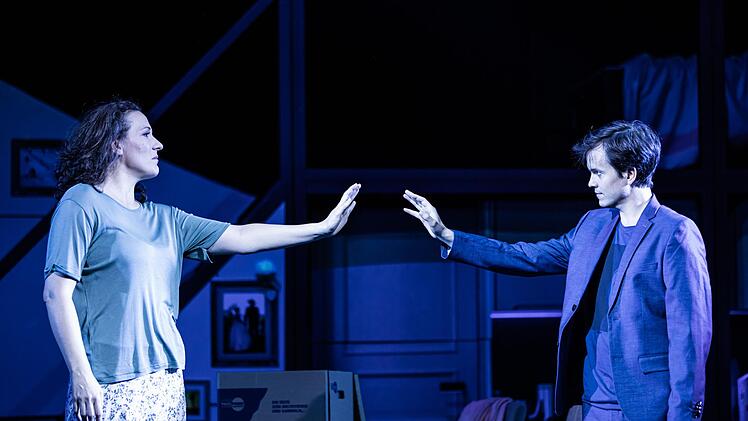 Szene aus "Next to Normal" am Landestheater Coburg.Foto: Annemone Taake