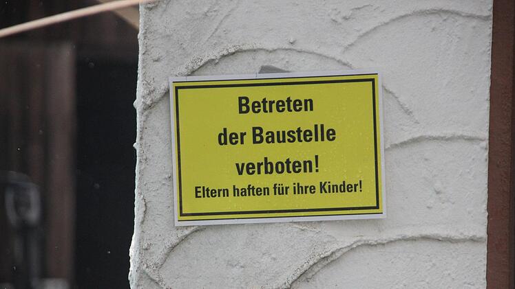 Das Haus ist während der Arbeiten nur für die Handwerker begehbar.