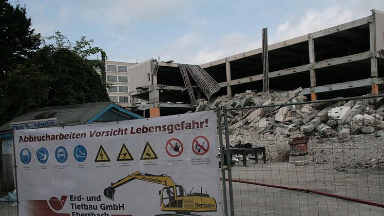 Das Bilka wird abgerissen. Foto: Jürgen Gärtner