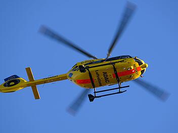 Rettungshubschrauber im Einsatz: Schwerer Motorrad-Unfall im Kreis Bamberg