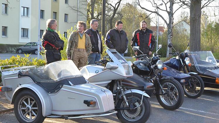 Wenn Individualisten eine Gruppe bilden... In Coburg hat sich eine Reihe von Gespannfahrern zusammengefunden, um ihr recht ungewöhnliches Hobby miteinander zu genießen.