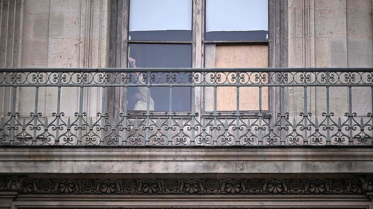 Nach Juwelendiebstahl im Louvre