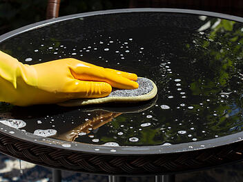 Gartenm&ouml;bel, Garten, Fr&uuml;hling