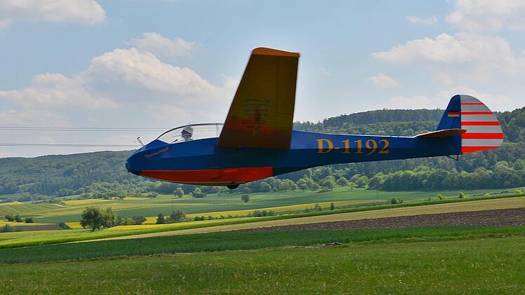 Historische Flugzeuge waren am Wochenende am Flugplatz "Himmelreich" bei Merkershausen am Start. Hanns Friedrich