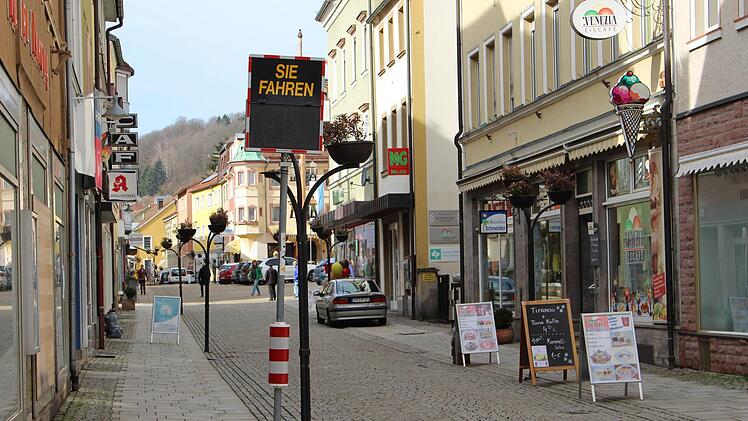 Auf dem Marktplatz und in der Altstadt finden ab Mai regelmäßig Konzerte statt. Foto: Julia Raab