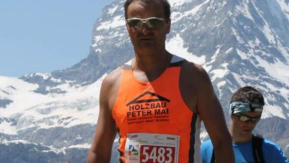 Heribert Hofmann vor dem Matterhorn beim Zermatt-Ultra-Lauf 2013.
