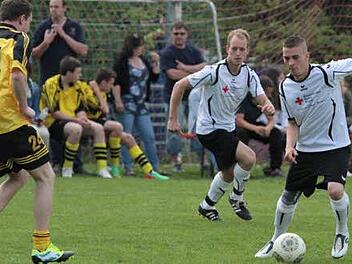Szene aus einem Spiel des Roten Kreuzes beim TuWaGu-Cup (Tu was Gutes) in Reiterswiesen. Foto: privt