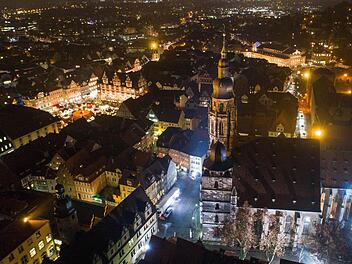 Blick auf der nächtliche Coburg aus luftiger HöheFoto: Sebastian Buff