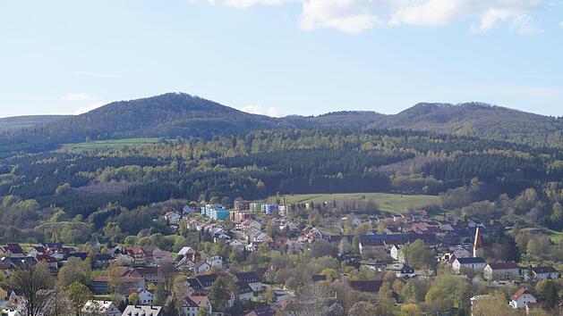 Wildflecken gibt auch zukünftig Beratungsgutscheine an potenzielle  Bauwillige aus, die sich für ein Anwesen im Innerort interessieren. Foto:  Marion Eckert