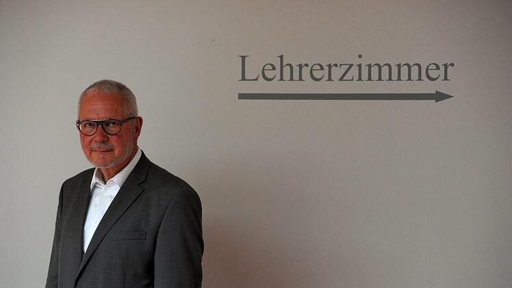 Abschied: Oberstudiendirektor Frank Kubitza verlässt zum Schuljahresende nach 16 Jahren als Schulleiter das Jack-Steinberger-Gymnasium. Foto: Siegfried Farkas