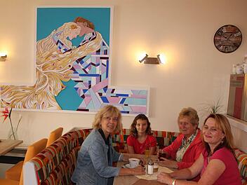 Das Kunstwerk "Die Liebenden" im Café Rimsinger.