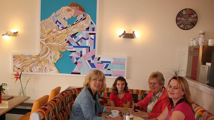 Das Kunstwerk "Die Liebenden" im Café Rimsinger.