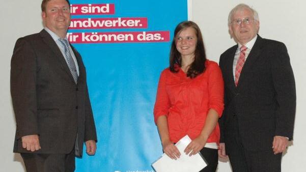 Christina Rößler wurde als Berufsschulbeste mit dem Staatspreis ausgezeichnet. Fotos: Meißinger