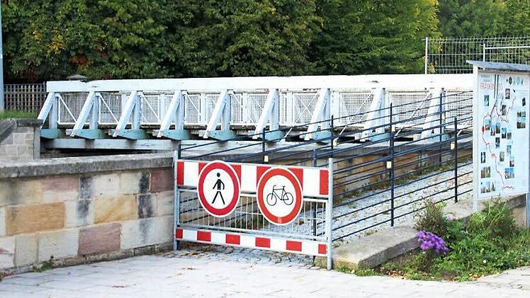Der marode Schwarze Steg wird abgerissen und durch eine kostengünstige Lösung ersetzt.  Foto: Friedwald Schedel