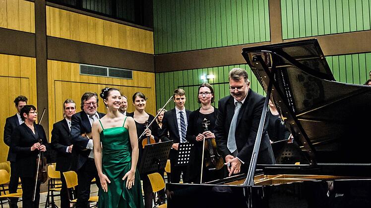 Impressionen vom Sinfoniekonzert der "Musikfreunde Neustadt".Foto: Jochen Berger