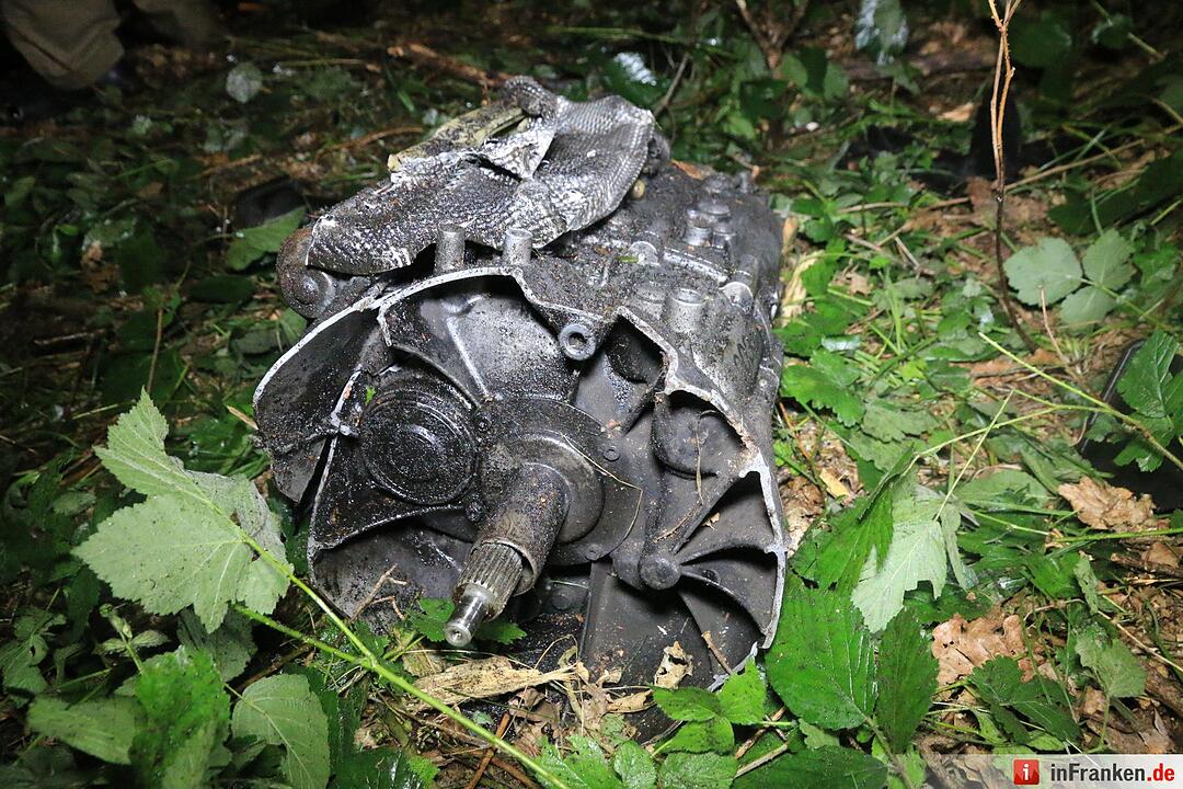 Tödlicher Unfall bei Boxbrunn: Pkw wird zerfetzt