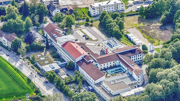 Die Juraklinik Scheßlitz ist Sitz der Verwaltung der Krankenhausgesellschaft (GKG). Foto: Ronald Rinklef