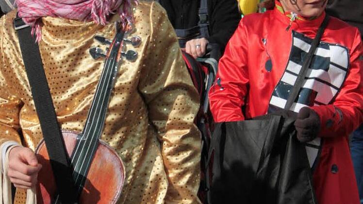 Marktplatztreiben in Stadtsteinach. Foto: Jürgen Gärtner