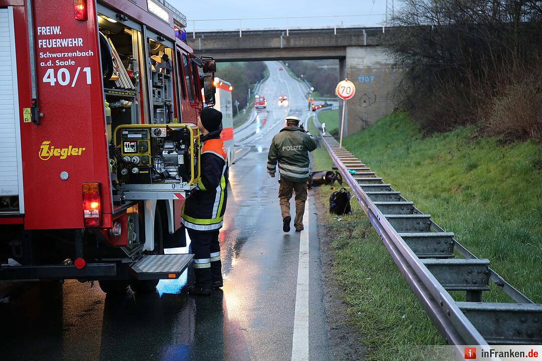 Kollision mit Auto - Rollerfahrer nach Unfall bei Schwarzenbach gestorben