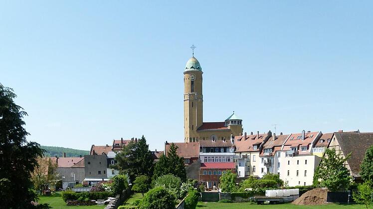 Anziehungspunkt war der Aussichtsturm auf der Böhmerwiese mit dem freien Blick auf das Gärtnerland.