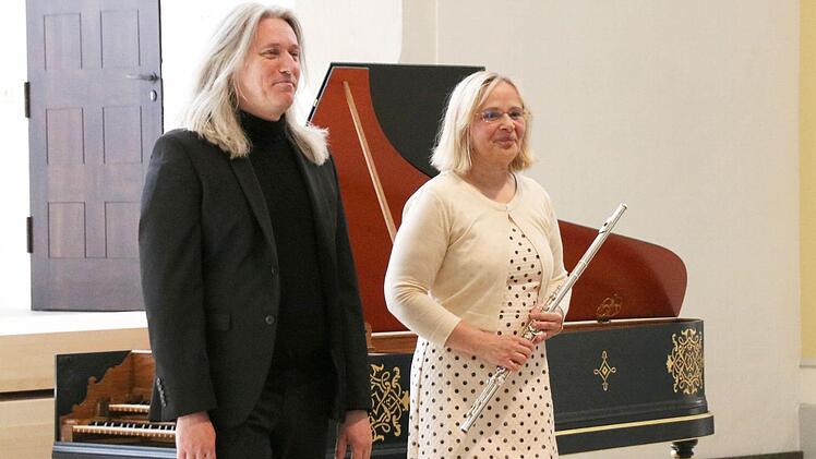 Die Flötistin Marthel Witkowski und Gary O'Connell am Cembalo eröffneten die Reihe "Musik zur Marktzeit" in der Coburger Morizkirche. Fotos: Jochen Berger