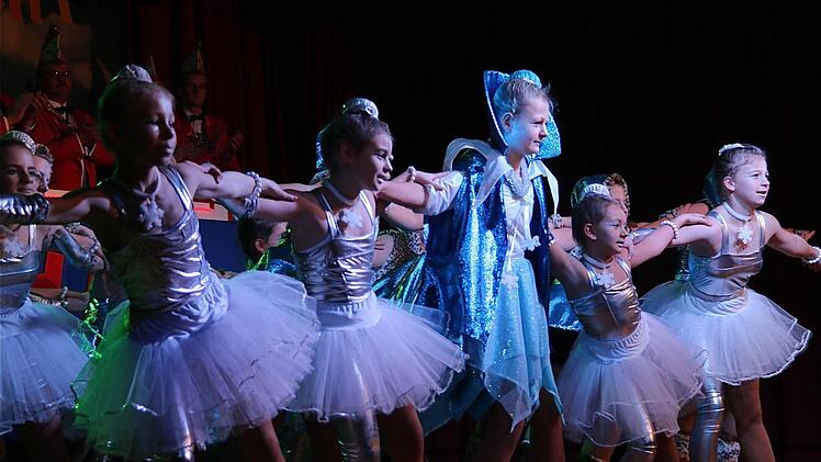 Prunksitzung der "Öwerdöllwer Fosenochts-Gemeinschaft". Foto: Gerd Schaar
