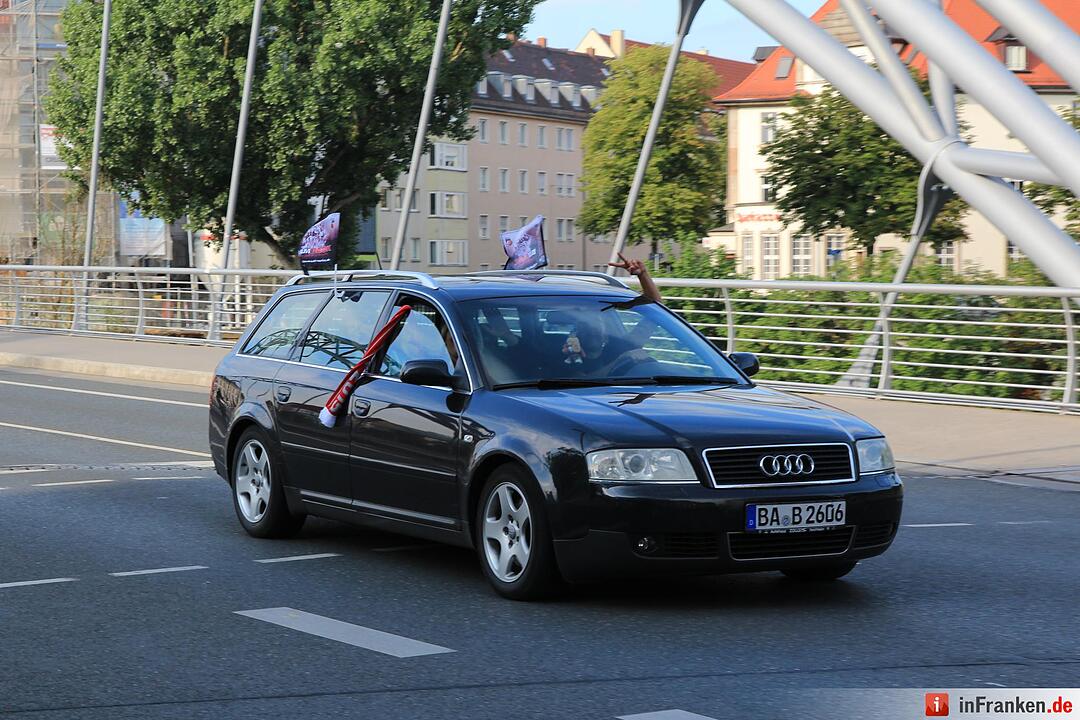 Meister-Party am Maxplatz