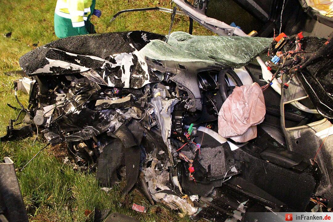 54-Jähriger stirbt bei schwerem Unfall auf A9